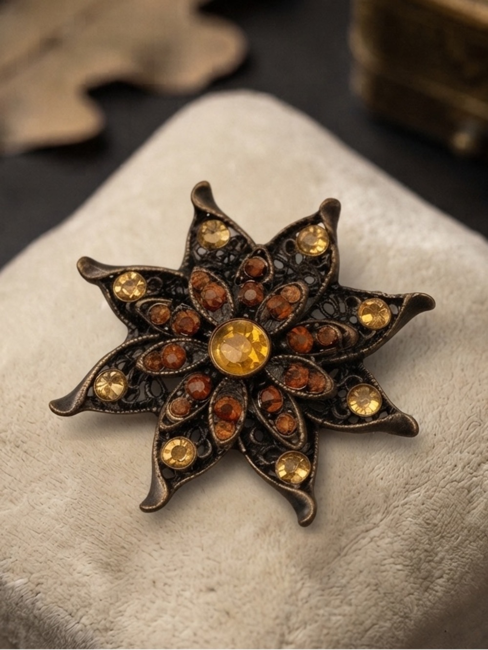 Vintage Style Bronze-Tone Star Flower Brooch